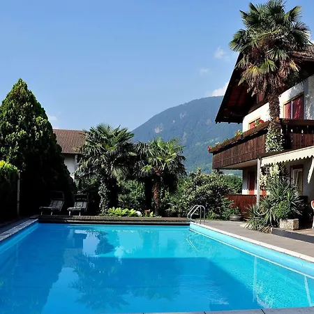 Gruberhof 3* Merano
